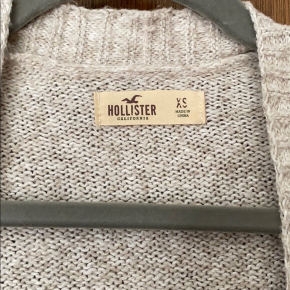 Hollister Cream Cardigan - Picture 2 of 4